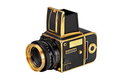 Lot 151 - Hasselblad 2000 FC/M Gold Edition