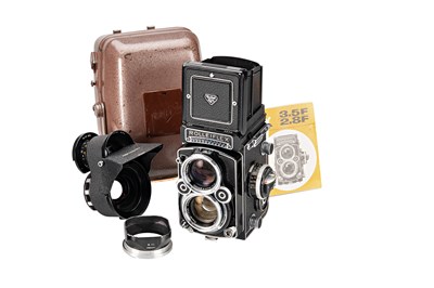 Lot 156 - Rolleiflex 2.8f outfit