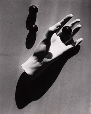 Lot 14 - LUIGI VERONESI (1908–1998) | 'Mano' (Hand), Italy 1937