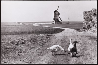 Lot 23 - HENRI CARTIER-BRESSON (1908–2004) | Beauce, France 1960