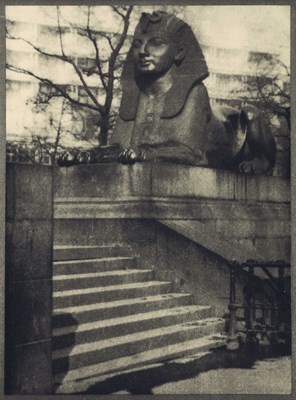 Lot 12 - ALVIN LANGDON COBURN (1889–1956)