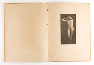 Lot 18 - GERMAINE KRULL (1897–1985) / WANDA VON DEBSCHITZ-KUNOWSKI (1870–1935) / JOZSEF PÈSCI (1889–1956)