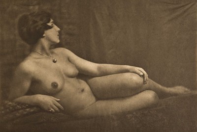 Lot 18 - GERMAINE KRULL (1897–1985) / WANDA VON DEBSCHITZ-KUNOWSKI (1870–1935) / JOZSEF PÈSCI (1889–1956)