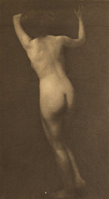 Lot 18 - GERMAINE KRULL (1897–1985) / WANDA VON DEBSCHITZ-KUNOWSKI (1870–1935) / JOZSEF PÈSCI (1889–1956)