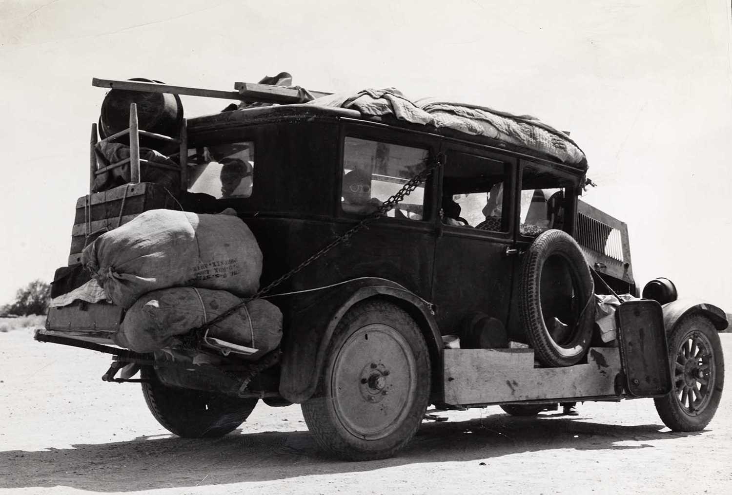 Lot 51 - DOROTHEA LANGE (1895–1965)