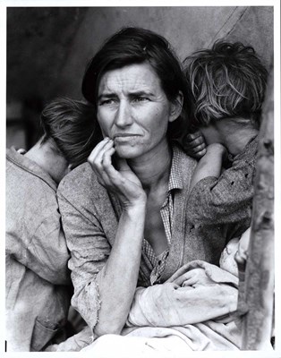 Lot 52 - DOROTHEA LANGE (1895–1965)