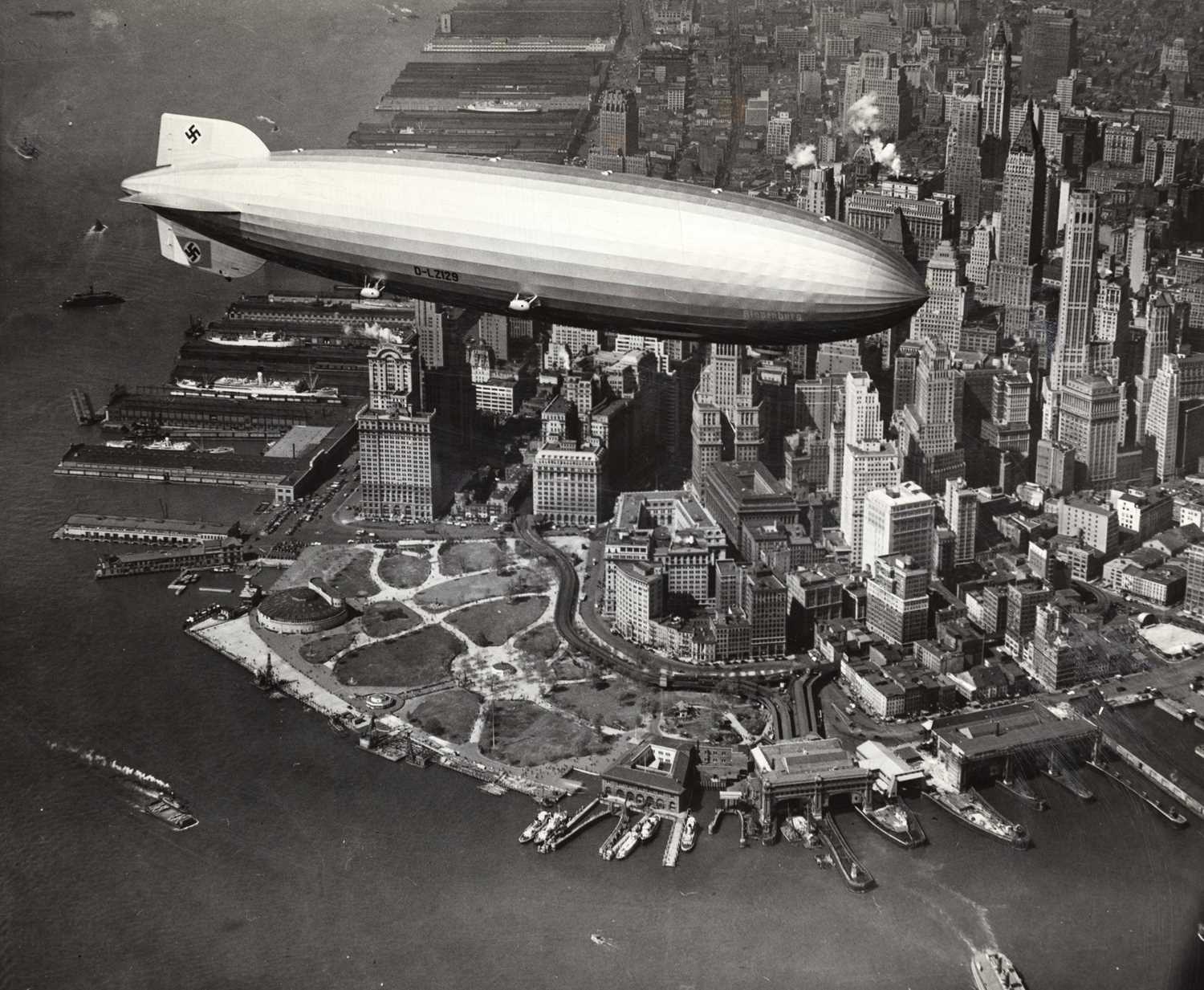 Lot 48 - ANONYMOUS PHOTOGRAPHER