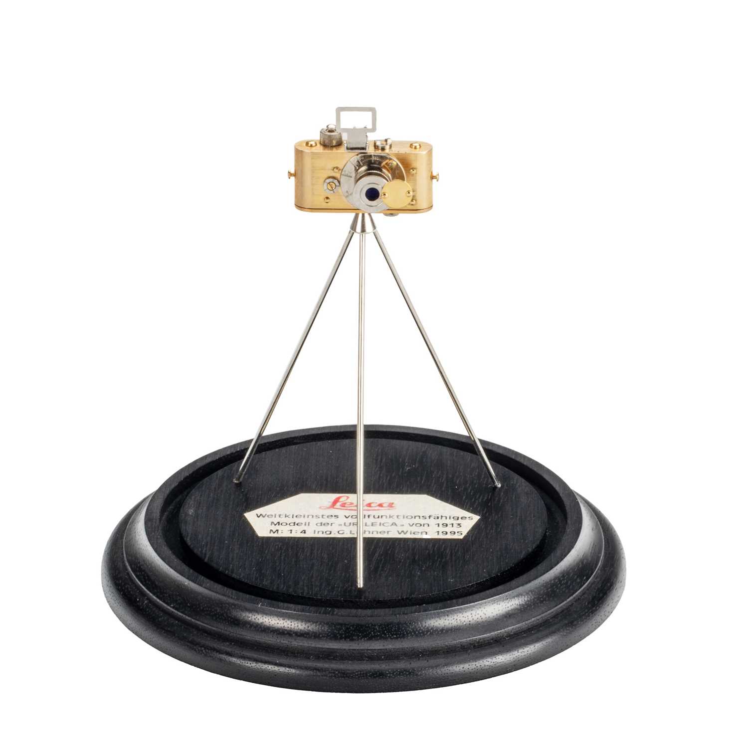 Lot 2 - Leica Ur-Leica Model 1:4 "Gerhard Lehner"