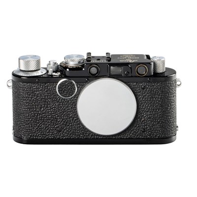 Lot 36 - Leica IIa-syn. black paint