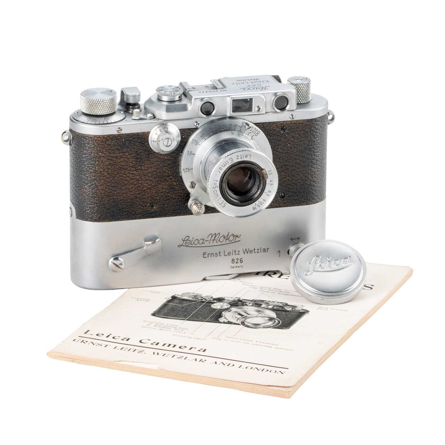 Lot 37 - Leica IIIa + MOOLY No.826