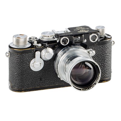 Lot 56 - Leica IIIc Black 'Leitz-Eigentum'