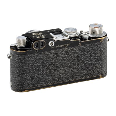 Lot 56 - Leica IIIc Black 'Leitz-Eigentum'
