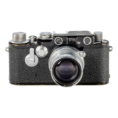 Lot 56 - Leica IIIc Black 'Leitz-Eigentum'