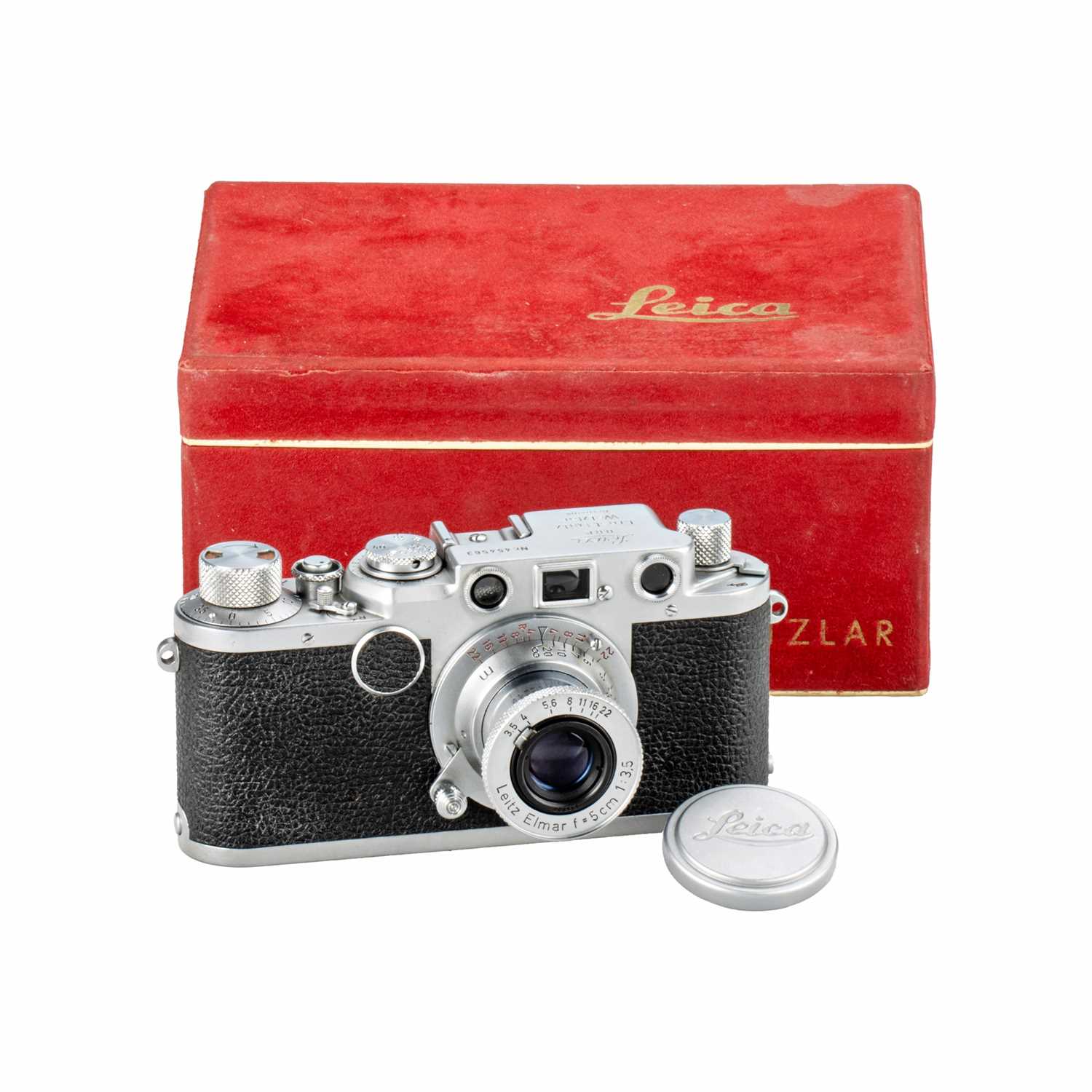 Lot 74 - Leica IIf Black Dial