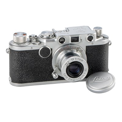 Lot 74 - Leica IIf Black Dial