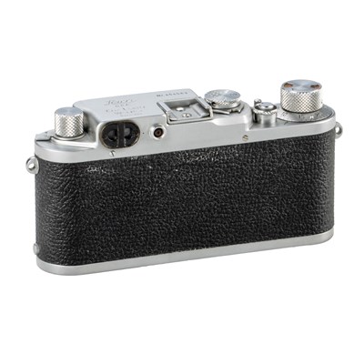 Lot 74 - Leica IIf Black Dial