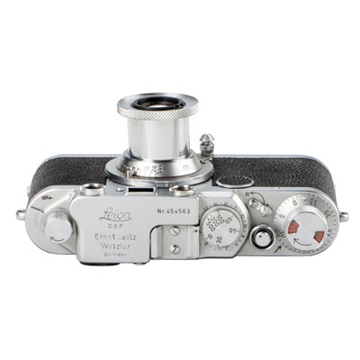 Lot 74 - Leica IIf Black Dial