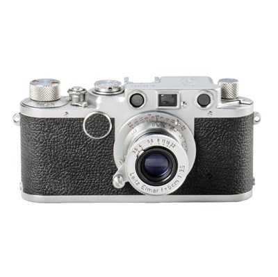 Lot 74 - Leica IIf Black Dial