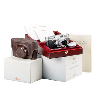 Lot 127 - Leica M6J