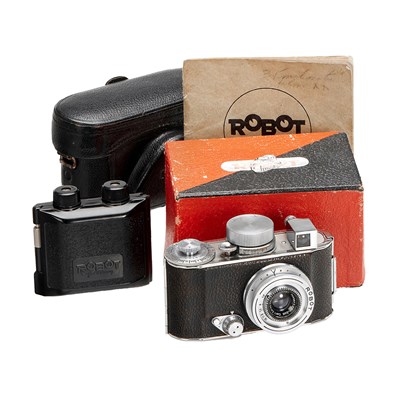 Lot 220 - Berning Robot I + Tessar 2.8/3cm