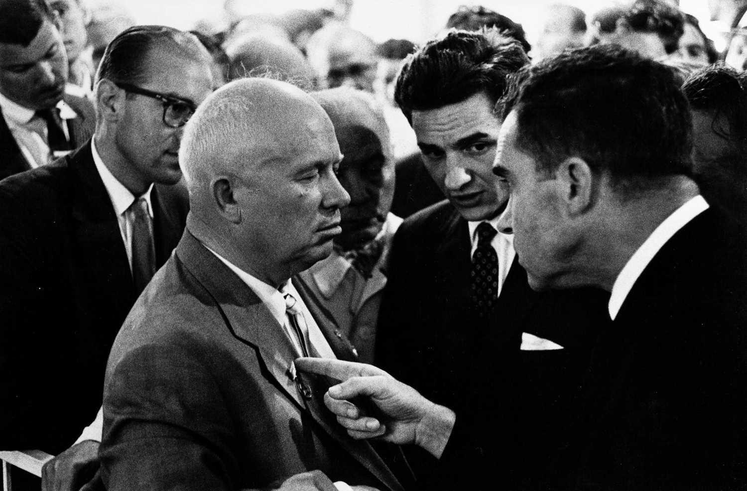Lot 17 - ELLIOTT ERWITT (1928–2023)