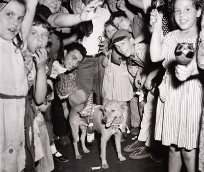 Lot 69 - WEEGEE (1899–1968)