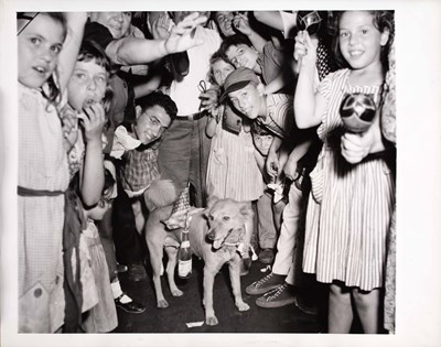 Lot 69 - WEEGEE (1899–1968)