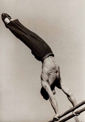 Lot 80 - ALEXANDER RODCHENKO (1891–1956)