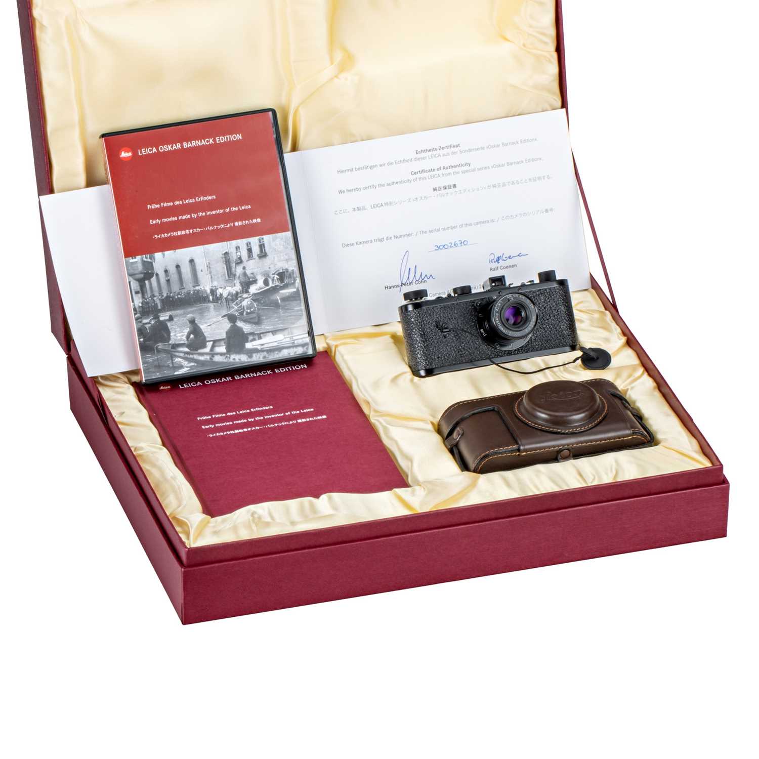 Lot 1 - Leica 0-Series Oskar Barnack 1879-2004 Edition 10555