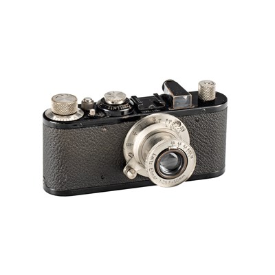 Lot 10 - Leica Standard Black/Nickel