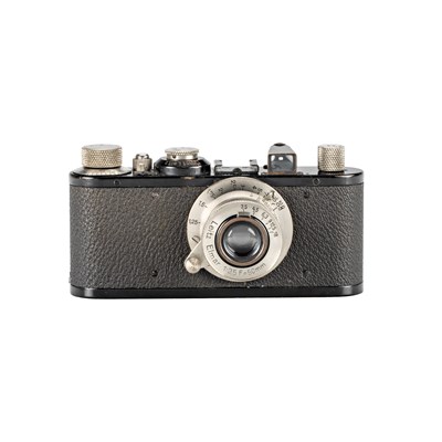 Lot 10 - Leica Standard Black/Nickel