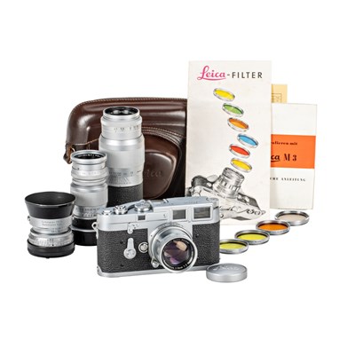 Lot 25 - Leica M3 Chrome Outfit