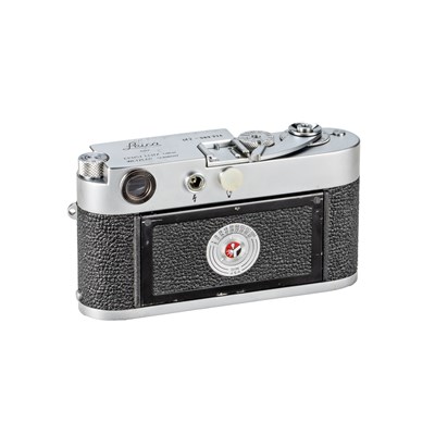 Lot 29 - Leica M2 + Summicron 2/5cm