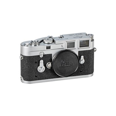 Lot 31 - Leica M3 Chrome