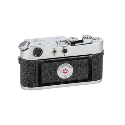 Lot 33 - Leica M4 Chrome