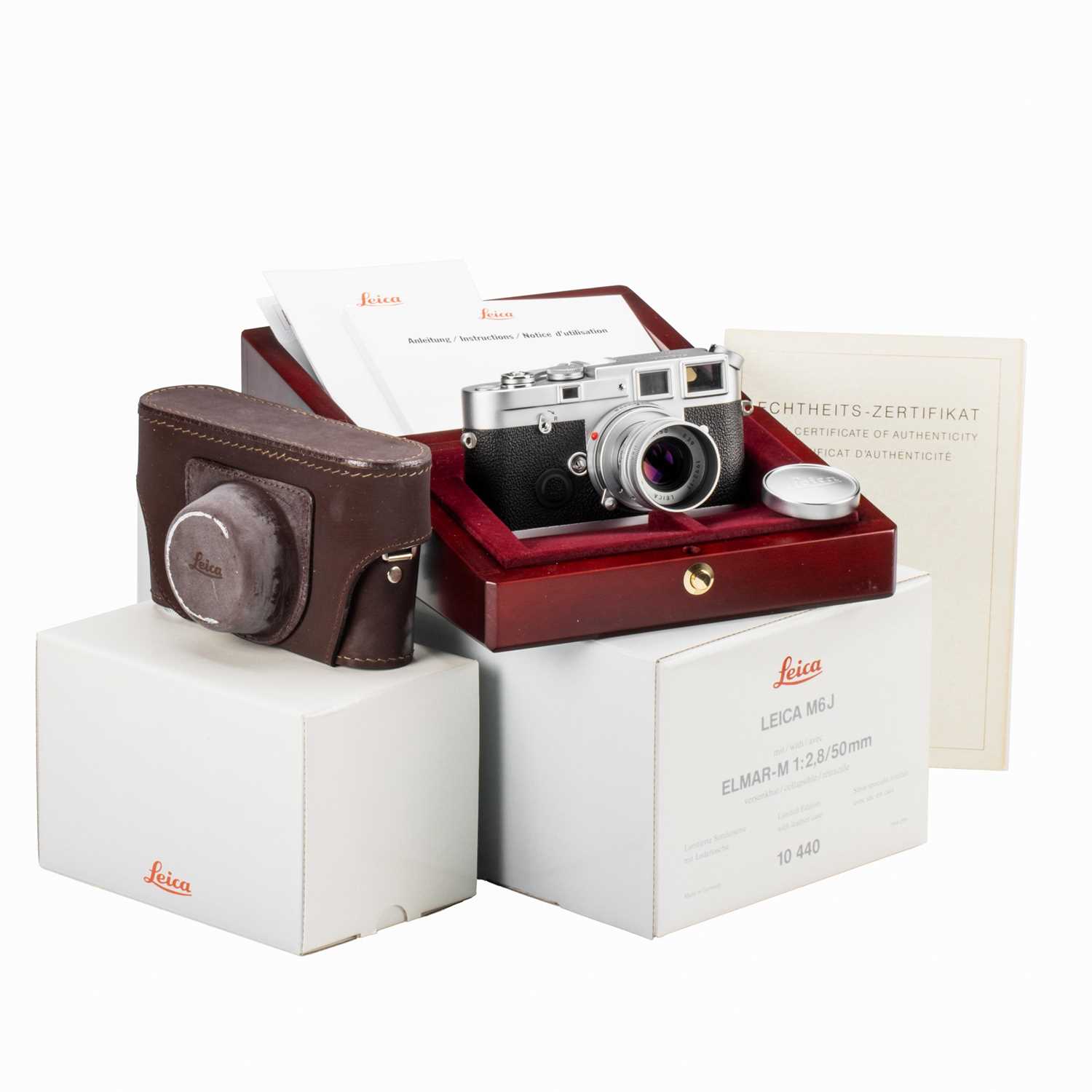 Lot 35 - Leica M6J