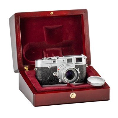 Lot 35 - Leica M6J
