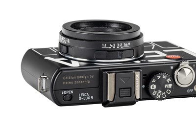 Lot 72 - Leica  D-Lux 5 "Heimo Zobernig"