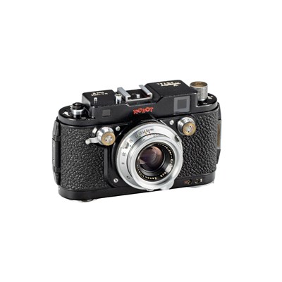 Lot 77 - Berning Robot Royal Mod.III Black