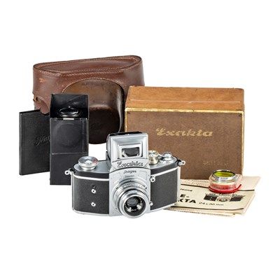 Lot 82 - Ihagee Kine Exakta