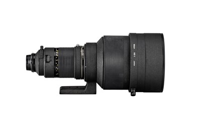 Lot 94 - Nikon Nikkor ED * 2/300mm