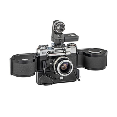 Lot 114 - Zeiss Ikon Contarex Super Electronic Motor Set