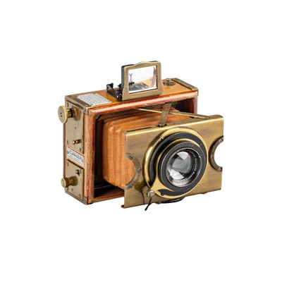 Lot 172 - E.Lorenz Berlin  Clarissa 4.5x6cm