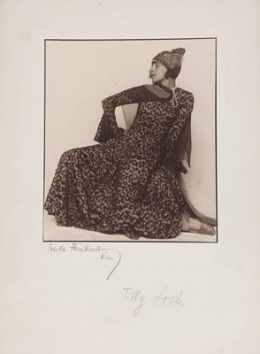 Lot 22 - TRUDE FLEISCHMANN (1895–1990)