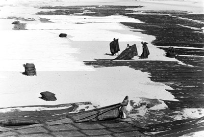 Lot 52 - HENRI CARTIER-BRESSON (1908–2004)