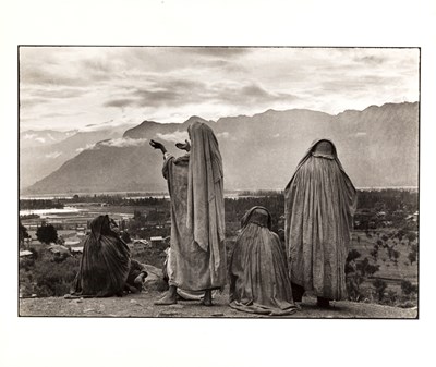 Lot 115 - HENRI CARTIER-BRESSON (1908–2004)