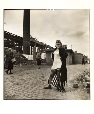 Lot 119 - DAVID SEYMOUR (1911–1956)
