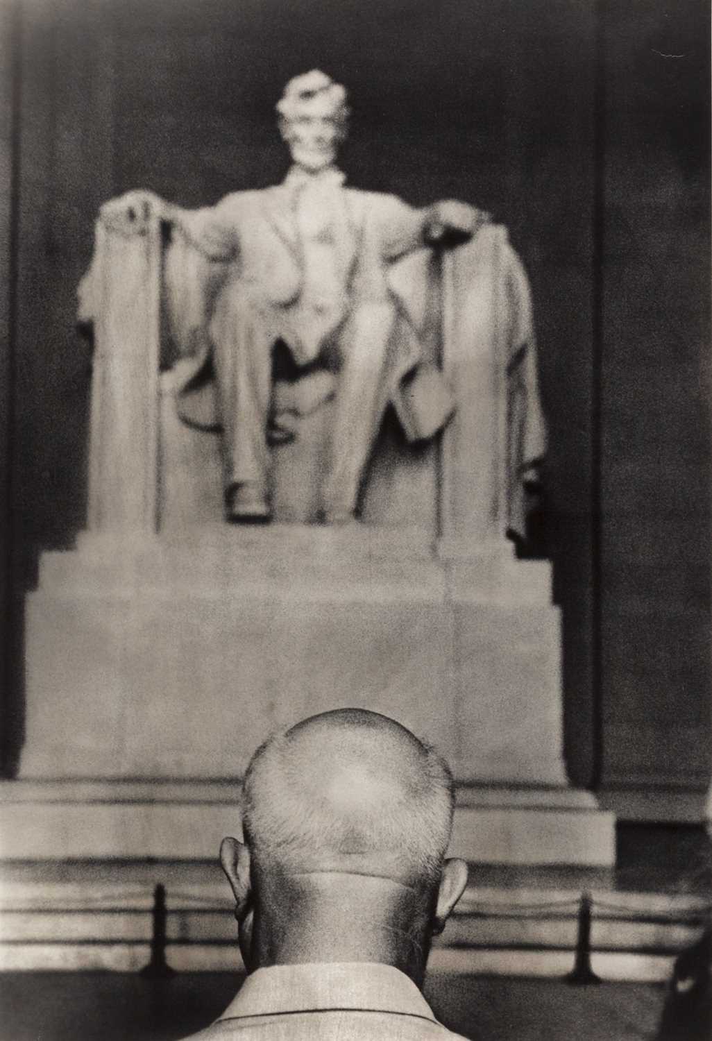 Lot 141 - BURT GLINN (1925–2008)