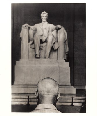Lot 141 - BURT GLINN (1925–2008)
